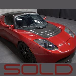 Tesla Roadster - Canada