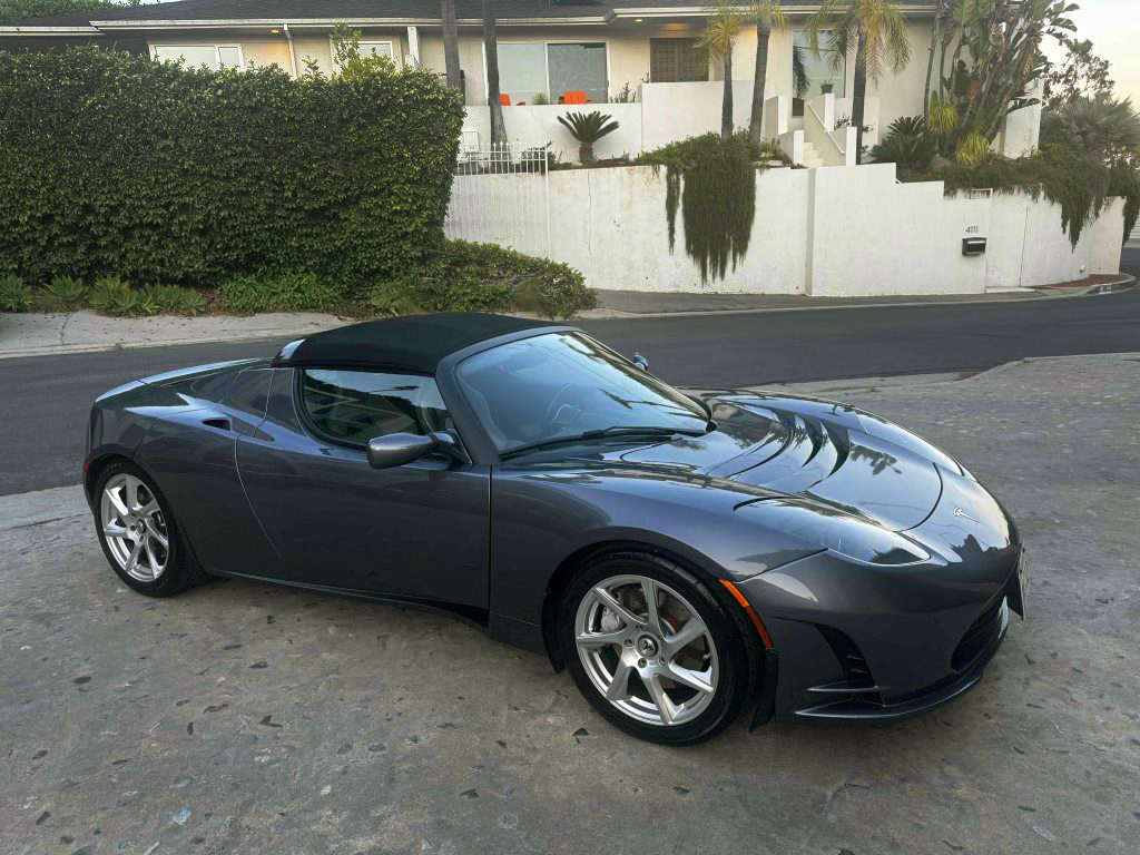 Tesla Roadster – Los Angeles, California, United States