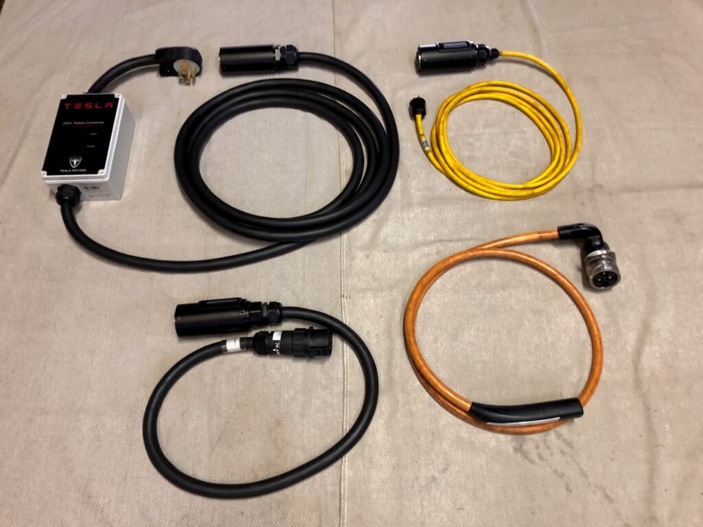Charge_cables_adapters